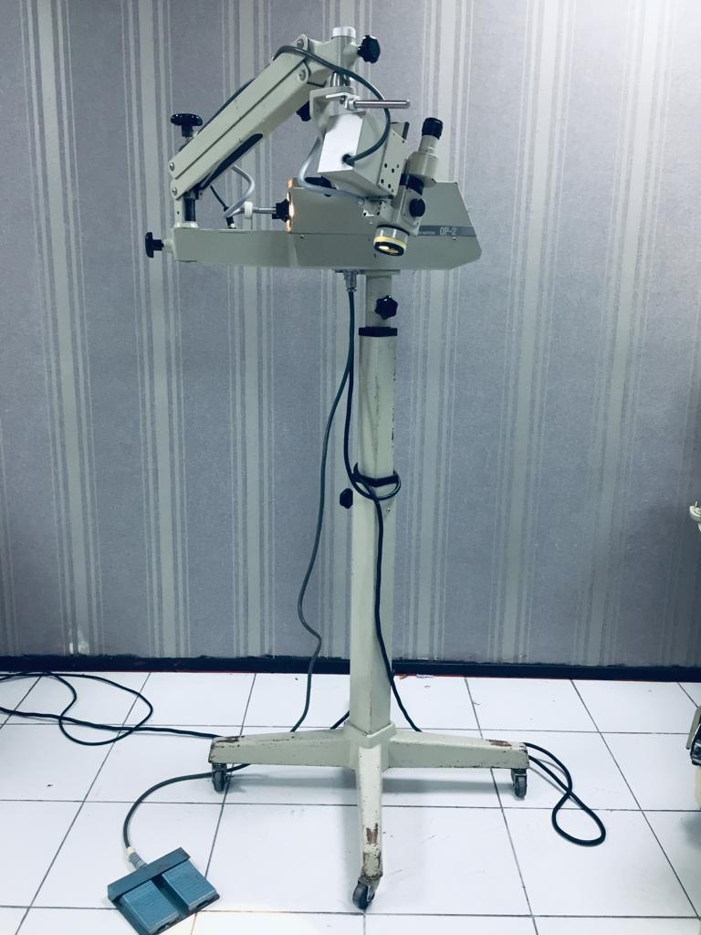 Shin-Nippon OP-2 Surgical Microscope