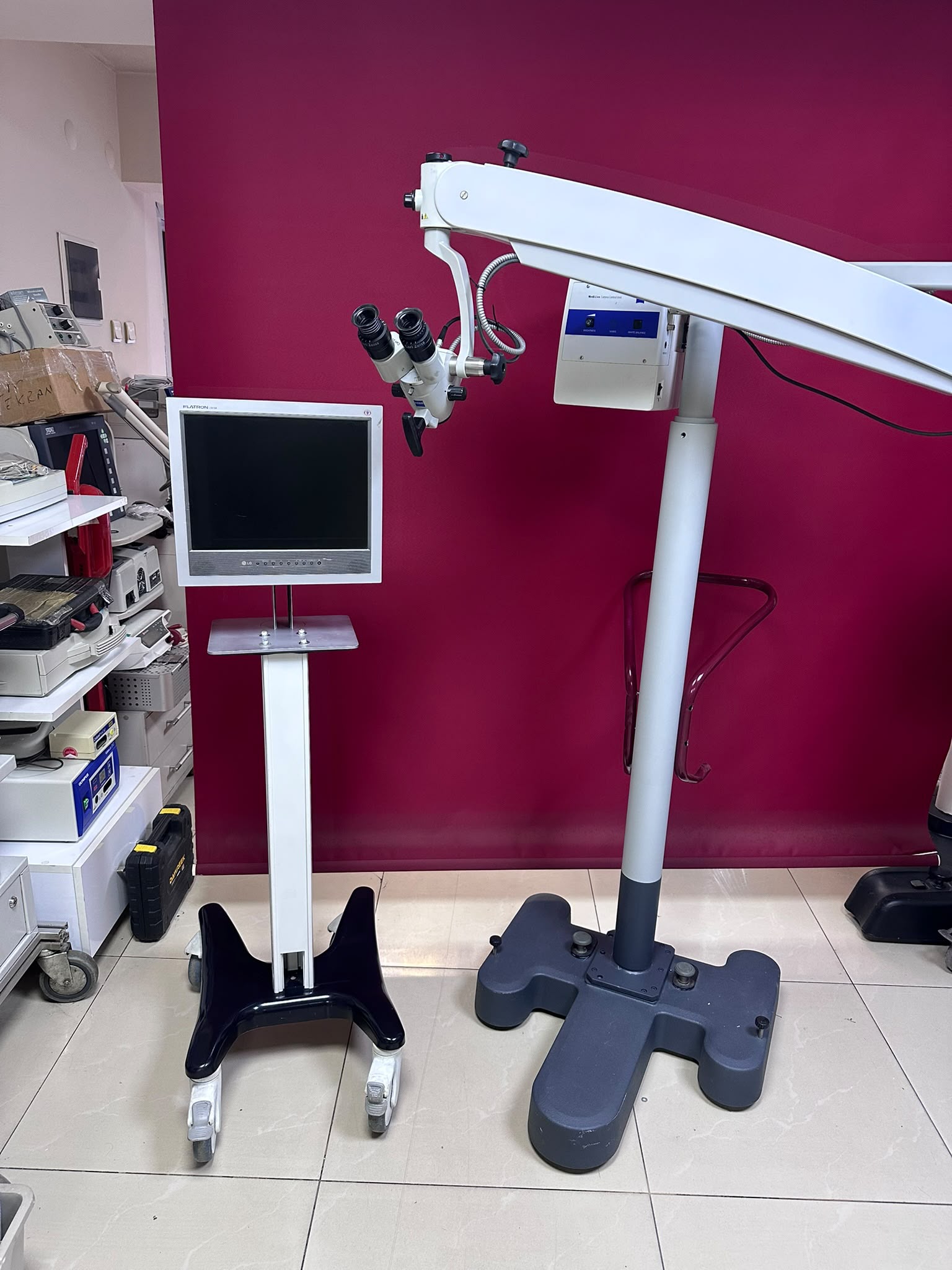 ZEISS OPMI pico Surgical Microscope with MediLive Camera System